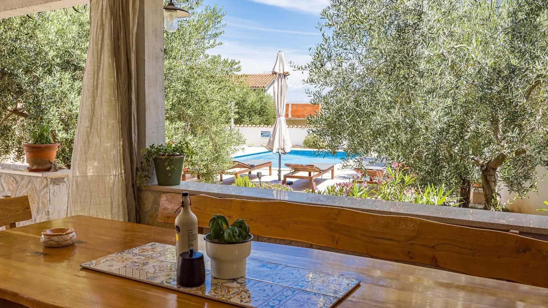 Villa Javor Near Pula Only 1 Km From The Beach With Sea View And Heated Pool Peruski 0*,  Croatia